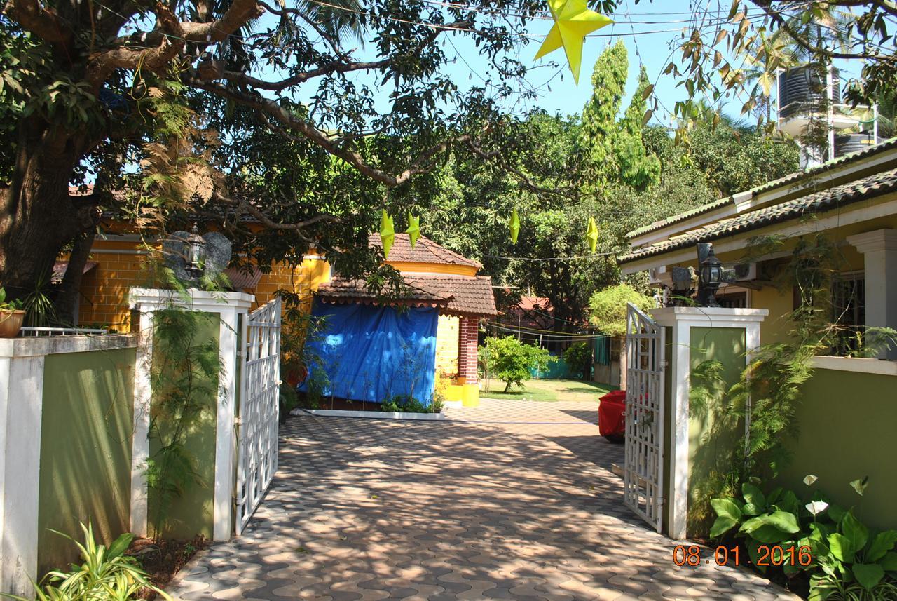Hill Top Goa Lodge Vagator Kültér fotó